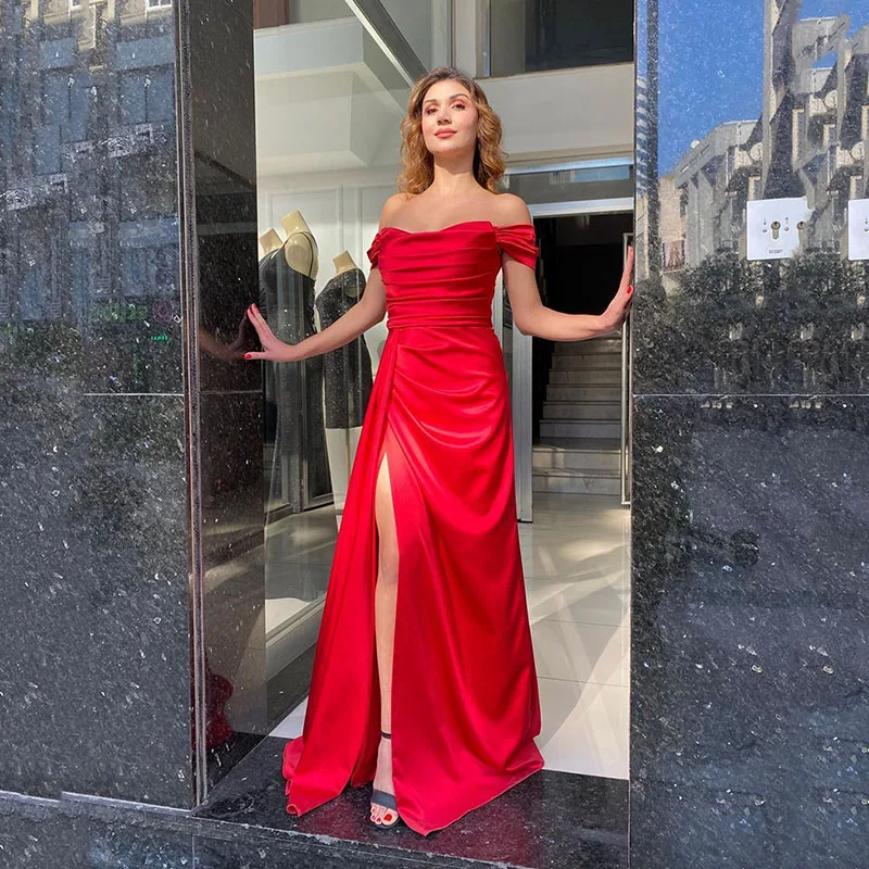 

Red Satin Long Prom Dresses Off the Shoulder Sexy Side Split Simple Evening Gowns 2023 Women Special Occasion Party Dress