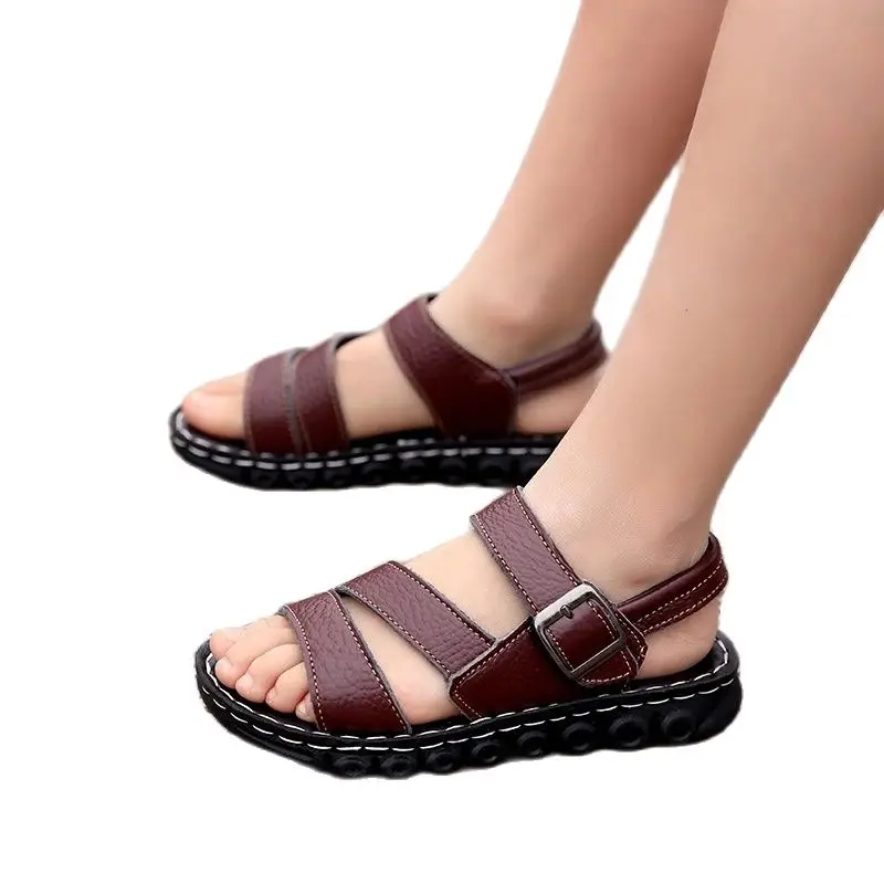 

Детские летние новые сандалии 2023 модная спортивная обувь легкие Нескользящие удобные сандалии из искусственной кожи на мягкой подошве для мальчиков