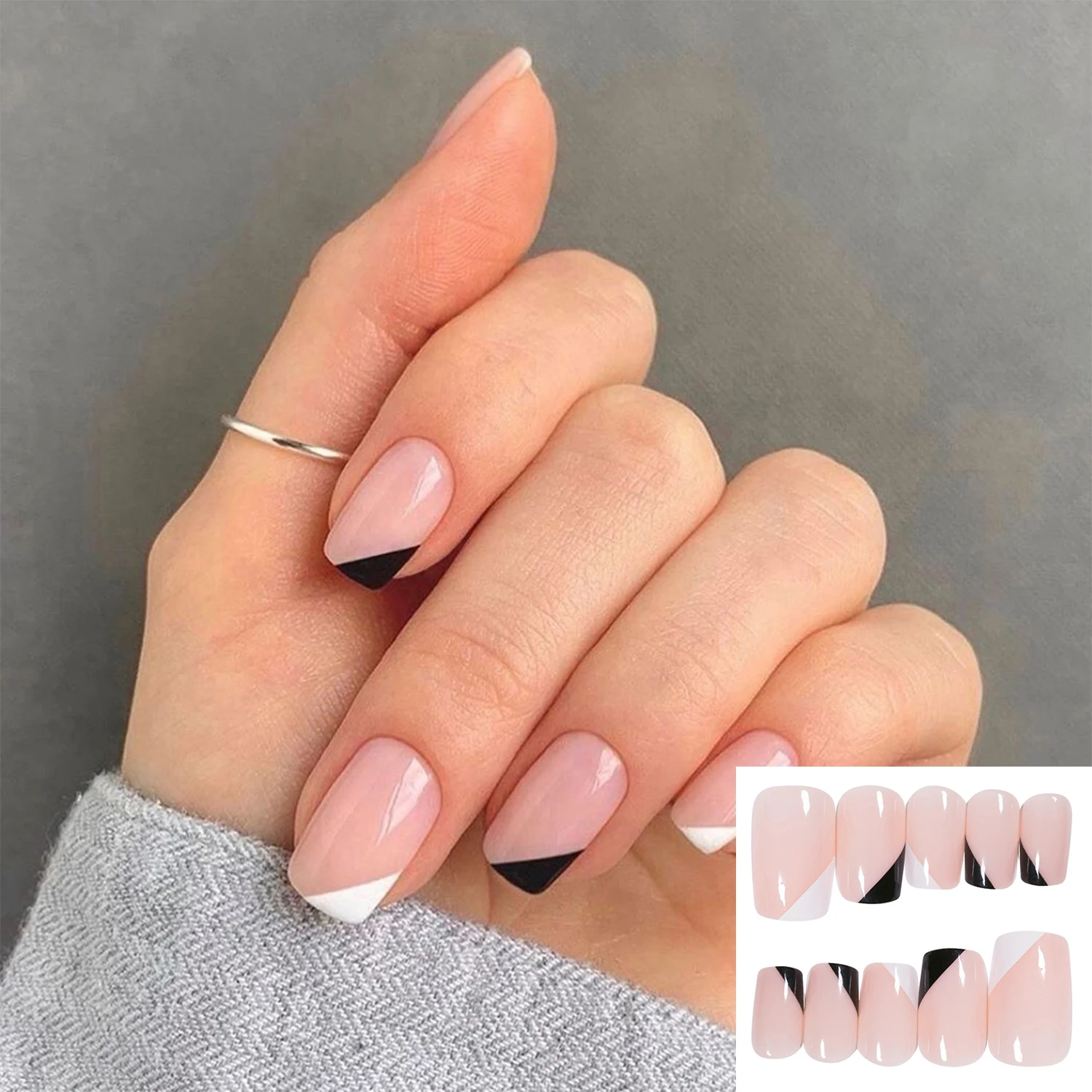 

Women Fashion Manicure Tool Black/White Full Cover French Fake Nails Nail Tips Wearable Square Head False Nails