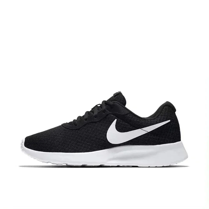 Мужские и женские кроссовки Nike Tanjun черно-белые низкие для нескользящих легких