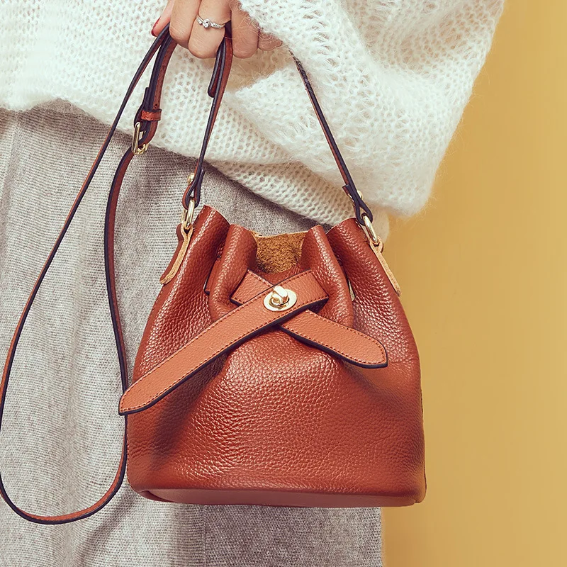 

2022 Real Cowhide Women's New Fashion All-match Simple Solid Color Single Shoulder Messenger Bucket Bag Party Wallet Handbag