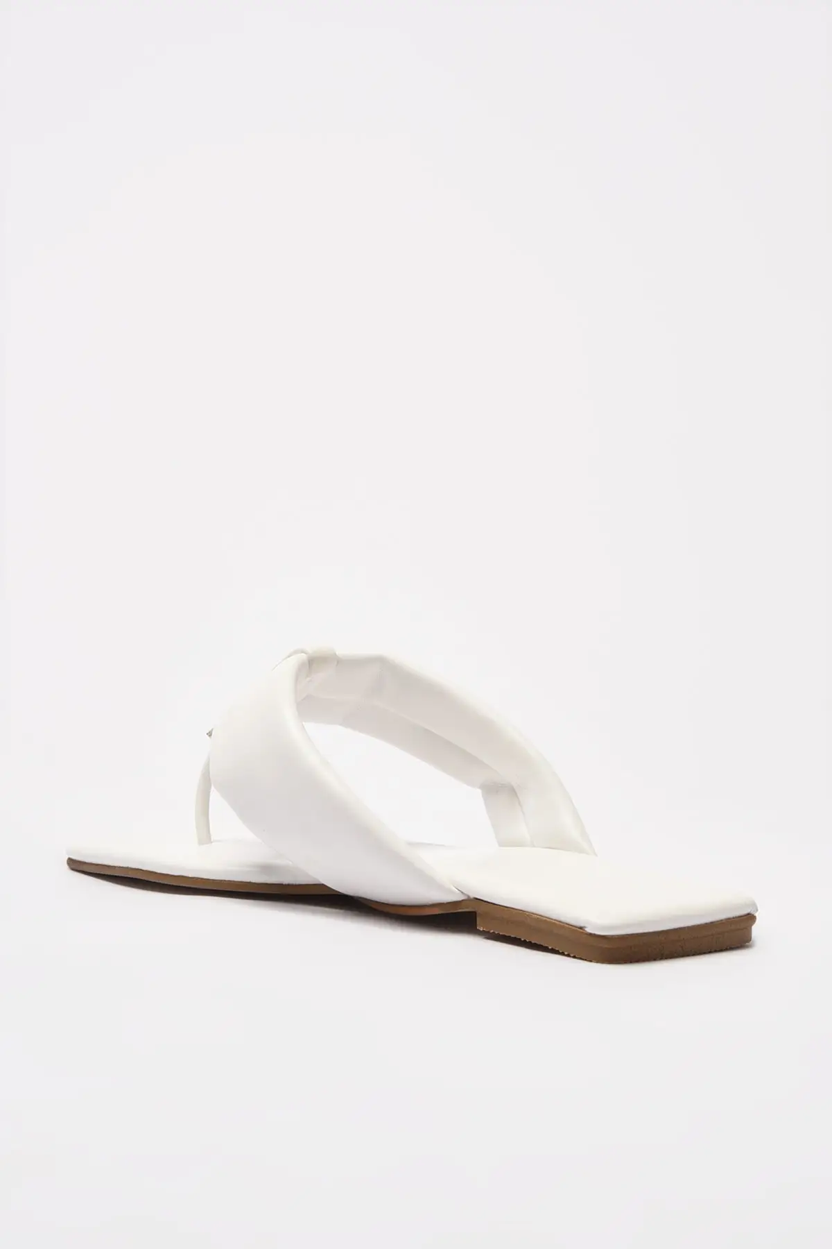 

Trendyol Thong Women 'S Slippers TAKSS21TE0115