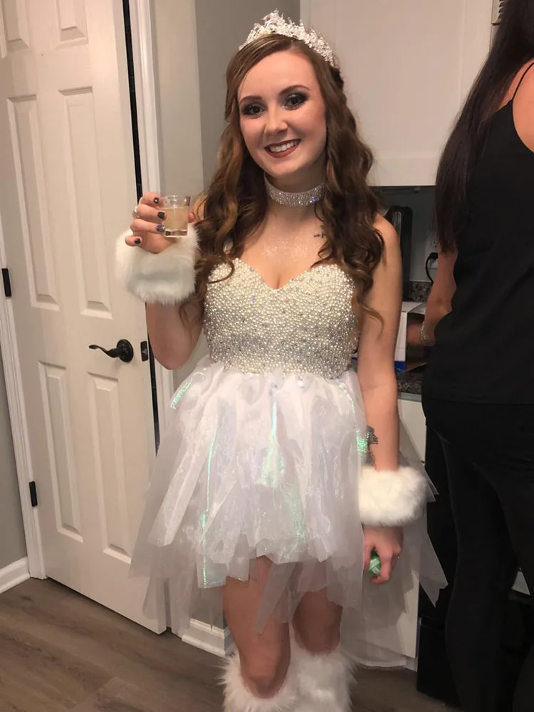 

Праздничный укороченный топ с жемчужинами Стразы бюстье пуш-ап с открытой спиной сексуальный корсет Топ на тонких бретельках жемчужные под...