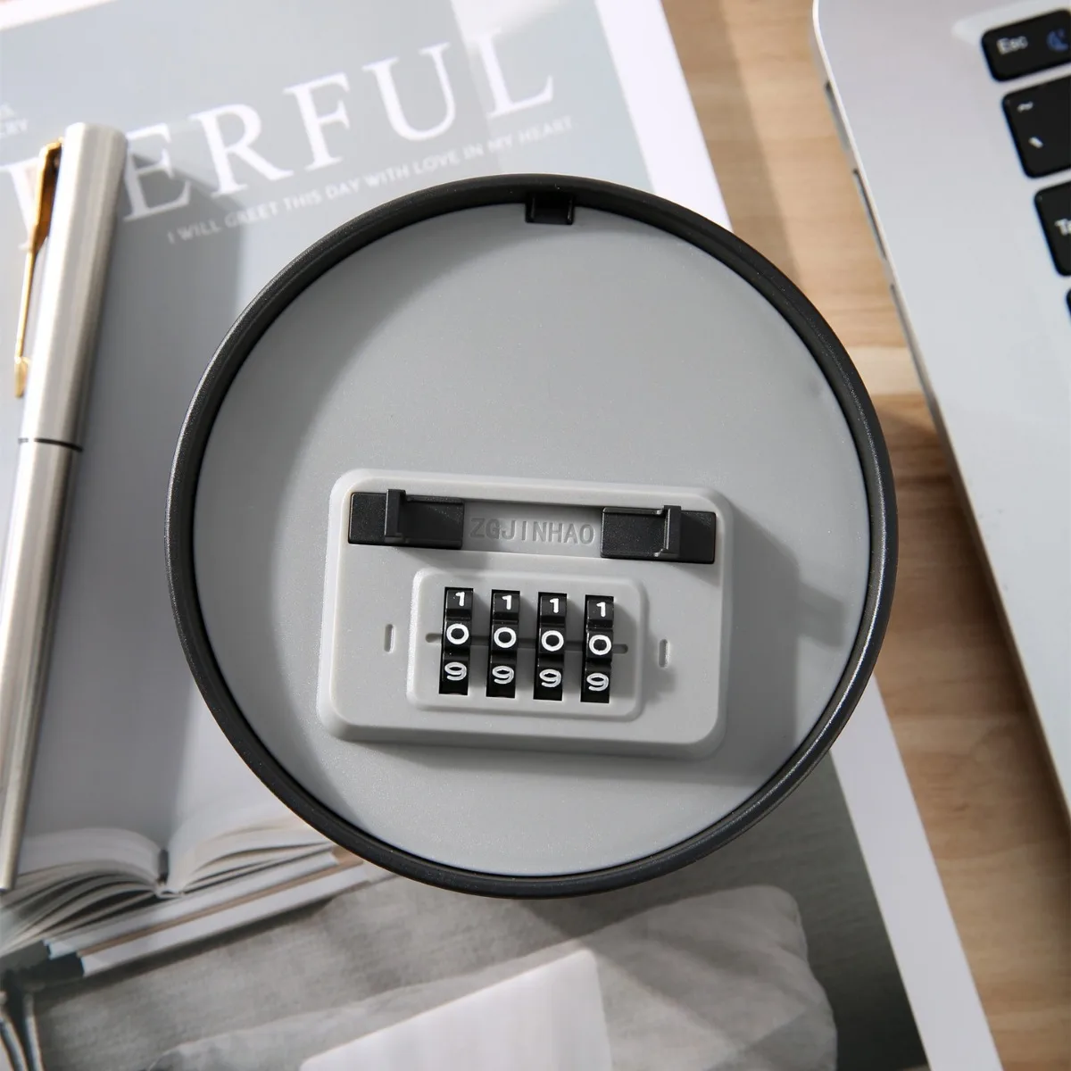 

Hidden Key Box with Combination Lock Hidden Safe Small Storage Lockable Box with Code Outdoor Secret Items for Decor Flowerpot