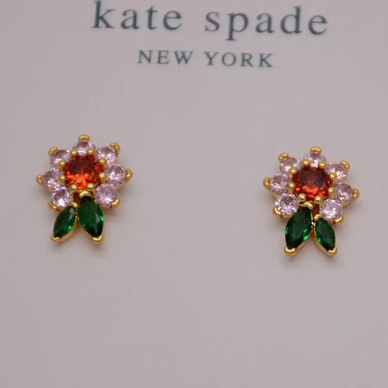 

Милые позолоченные серьги-гвоздики с цветами и кристаллами для девочек