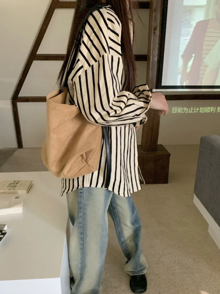 Рубашки женские молодежные новые повседневные свободные изящные свежие с