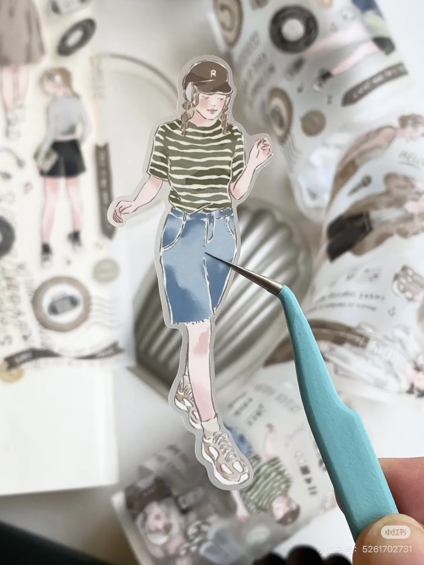 Фото Декоративная наклейка Cloud Nine Studio Vintage Listening Music Girl Washi Tape для планировщиков, DIY-творчества, изготовления открыток и скрапбукинга №4