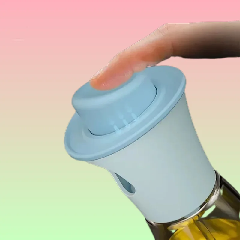 Бутылка с распылителем для кухни. Масло приготовления пищи и барбекю. Диспенсер