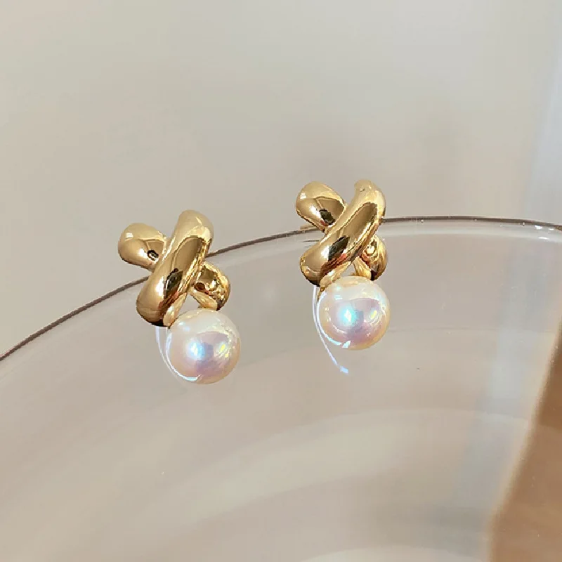 

Fashion Metallic Pearl Earrings 2023 New Trendy Personality Jewelry Wholesale