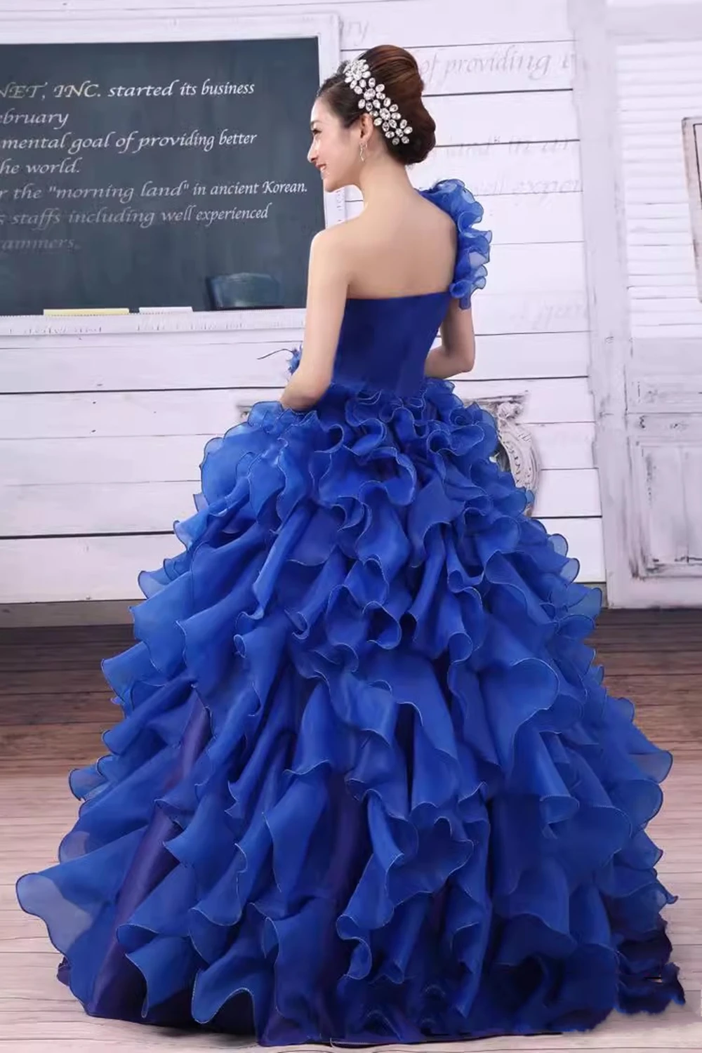 Фото Элегантное бальное платье с открытыми плечами, платья Quinceanera 2025 с аппликациями из бисера, милое платье для выпускного вечера 16, Vestidos De 15 Anos HC74 №5