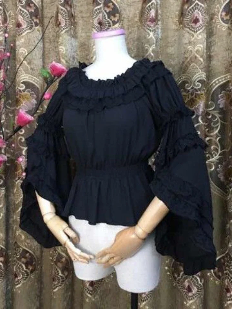 Женская кружевная блузка с вырезом лодочкой белая составного кроя в японском