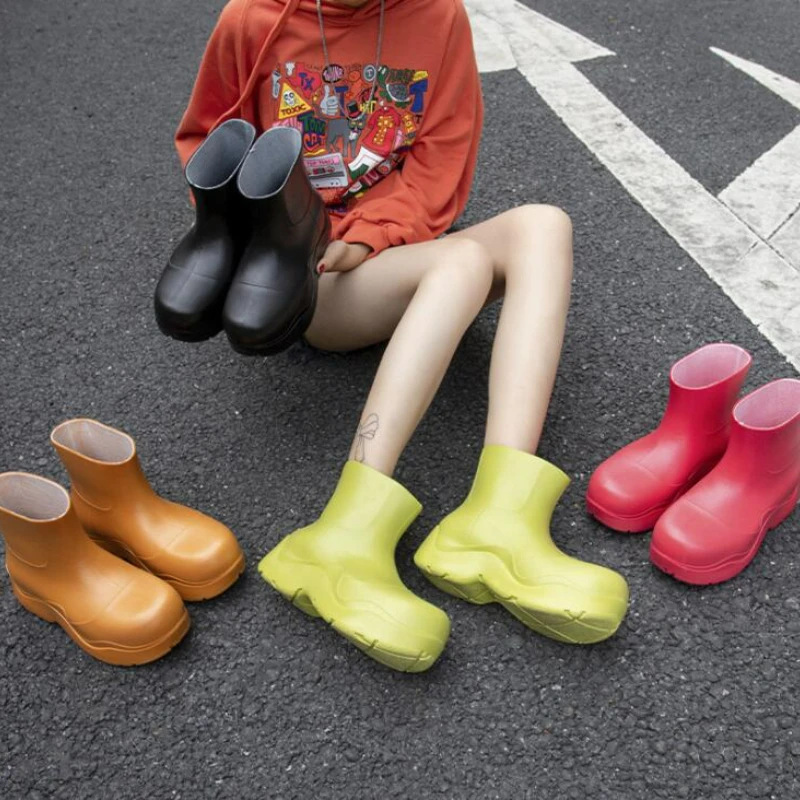 2022 New Luxury Women Rain Boots New Rubber Ladies Walking Waterproof Ankle Rain boots Casual Thick Bottom Short Boot