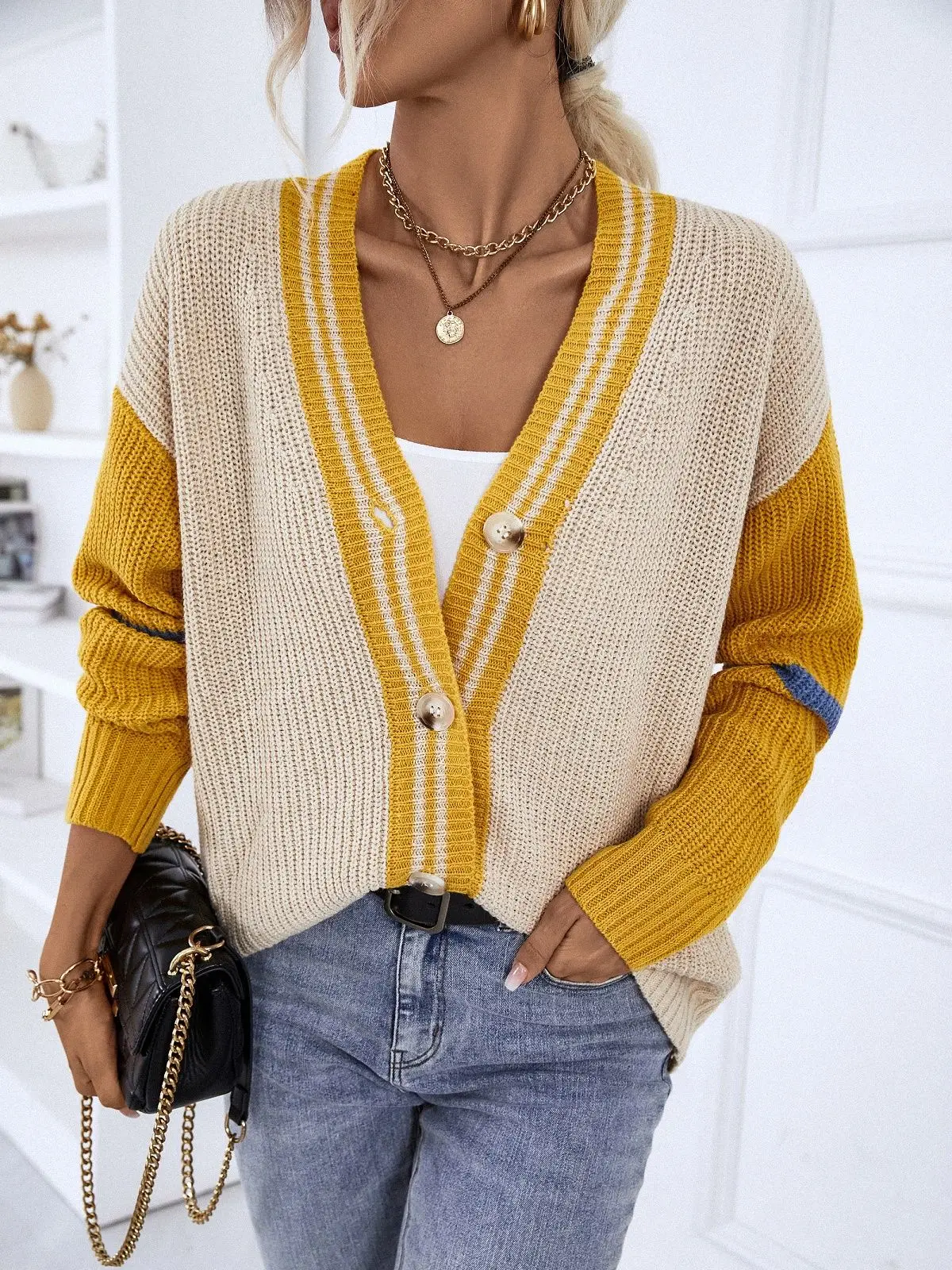 

Women's Clothing Autumn/Winter New V-Neck Contrasting Colors Single Breasted Loose Fit Casual Knitted Coat Traf Sweaters Women
