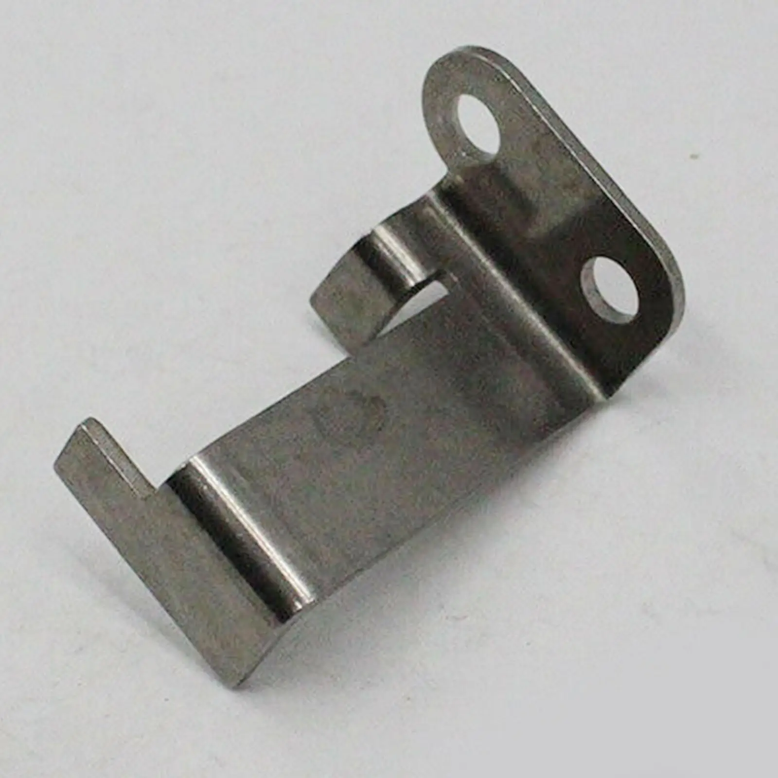 2 P2015 Ремонтный привод кронштейна 059129086 Замените 059129712 П М .7 3.0 Tdi