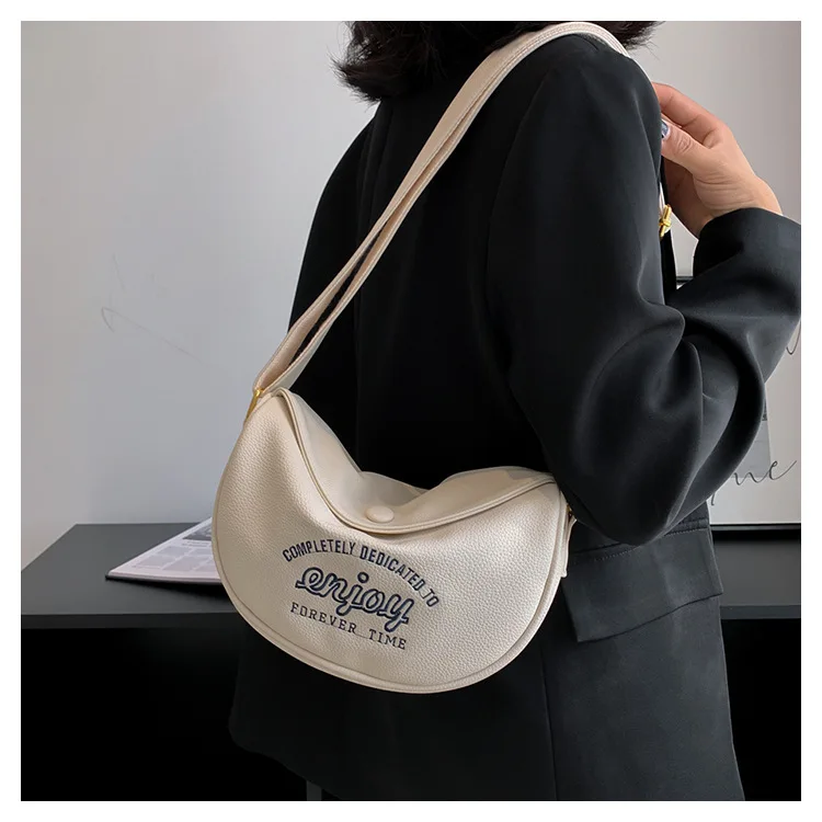 

Summer New Women's Bag Large Capacity Casual Crossbody Bag Dumpling Bag High Grade Solid Color Shoulder Bag