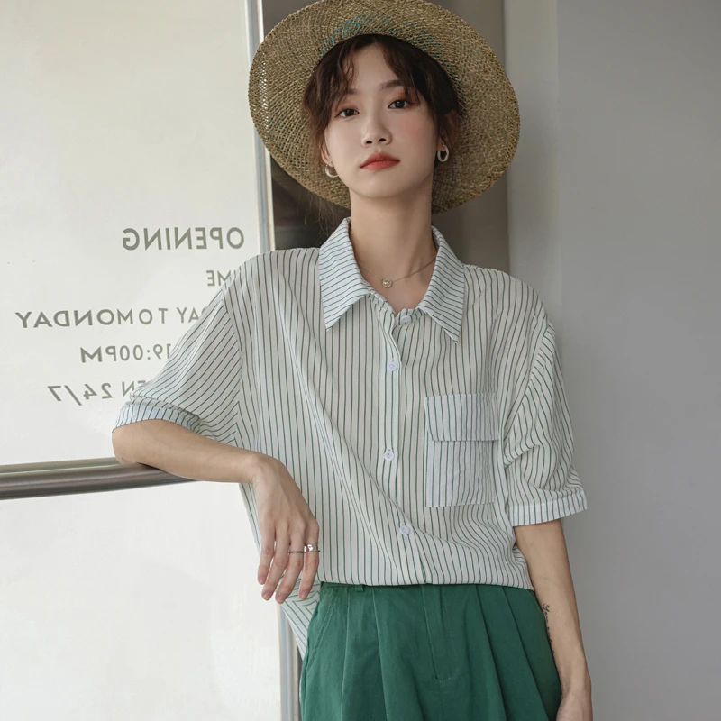 

Женская блузка большого размера, Свободная шифоновая рубашка в полоску, элегантный топ в Корейском стиле, летняя модная женская повседневн...