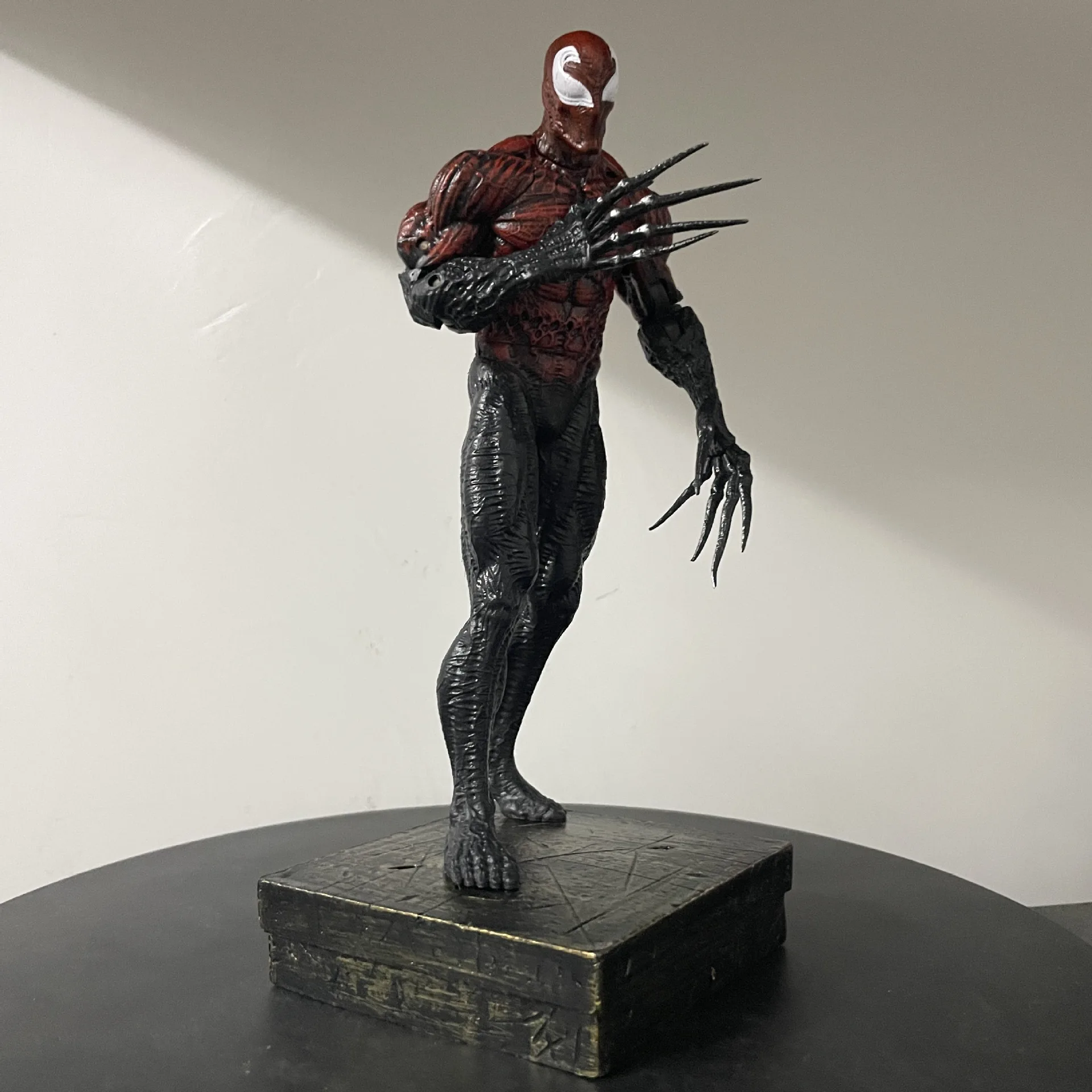 26 см Фигурка Venom Symbiote игрушки с 2 сменными резьбой по голове статуя модель куклы