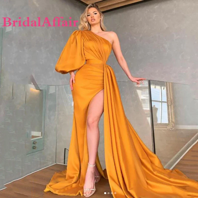 Купи BridalAffair Sexy Orange Satin One Shoulder Prom Dresses Mermaid Long High Side Split Party Evening Dress Dubai Celebrity Gown за 4,649 рублей в магазине AliExpress