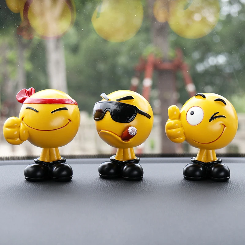 

Car Decoration Creative Moving Head Doll Vehicle Pack Cute Cartoon Personality Shaking Doll Auto Interior Accessories 1PCS Hahu