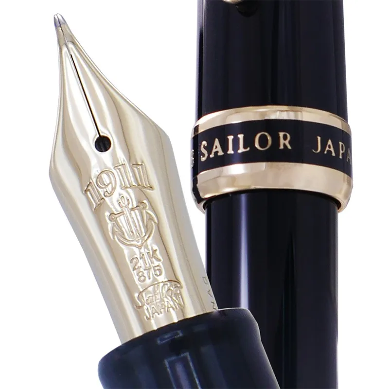 Рисунок 5 - Перьевая ручка NAGINATA