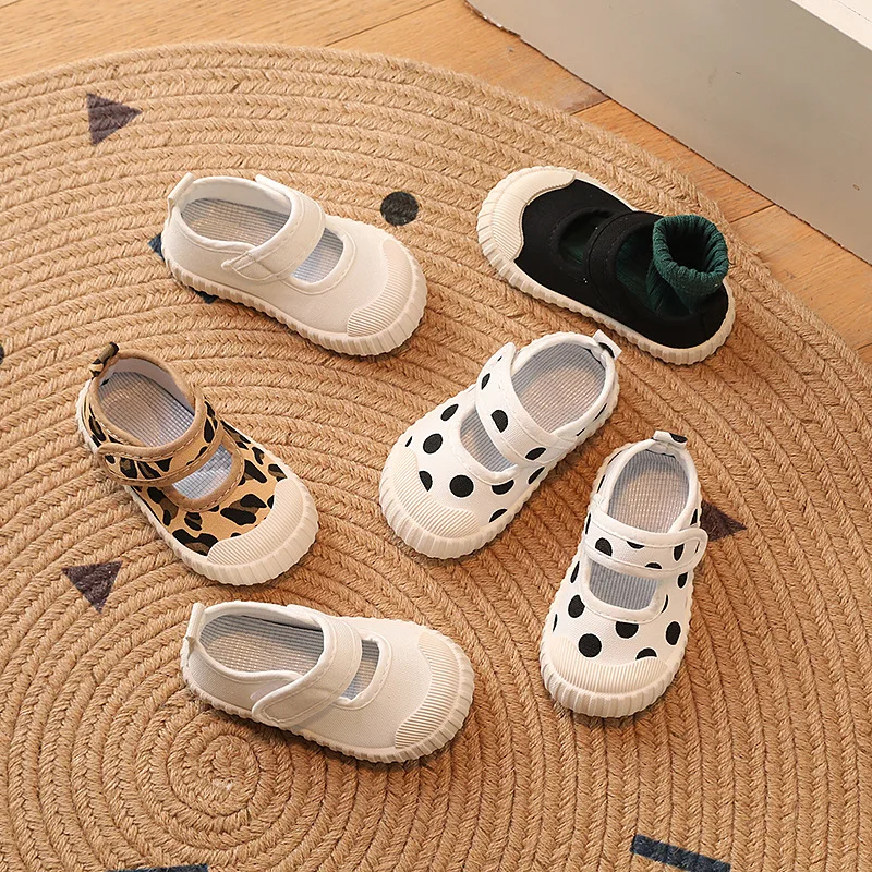 

Girls Cloth Shoes Spring and Autumn Kindergarten Cloth Shoes Canvas Shoes Children's Princess Shoes Solid Bottom Soft Shoes
