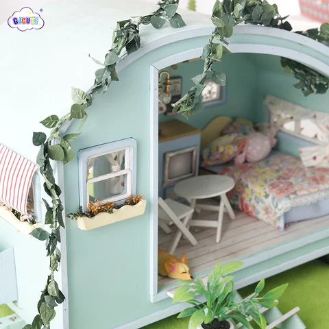 Цветочная лоза для кукольного домика 1/12