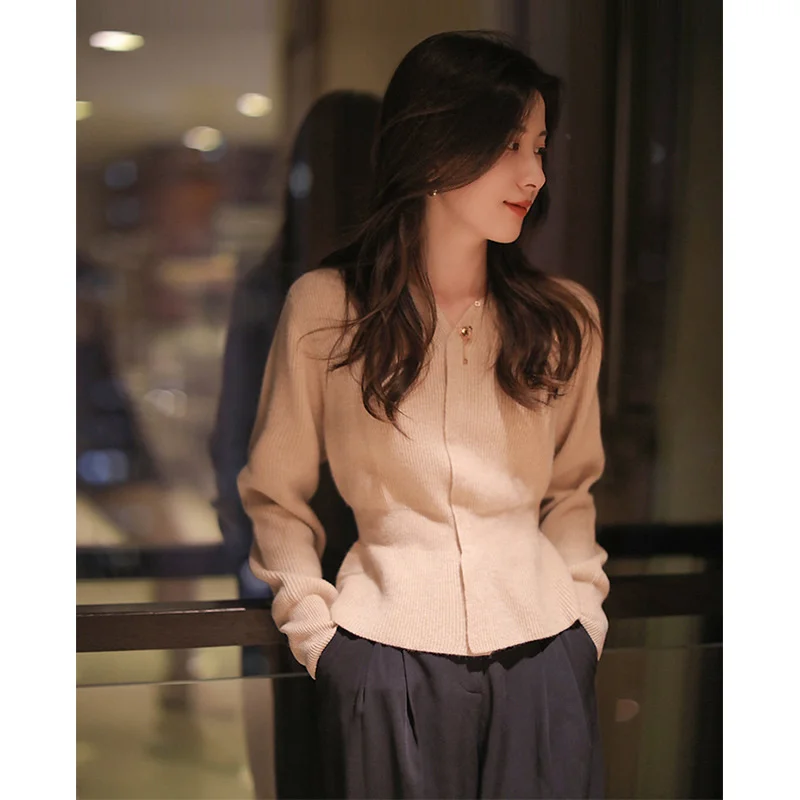 

Autumn And Winter New Woolen Knitwear Women's Design Sense Small Crowd Lazy Fashion Waist Sweater Cardigan