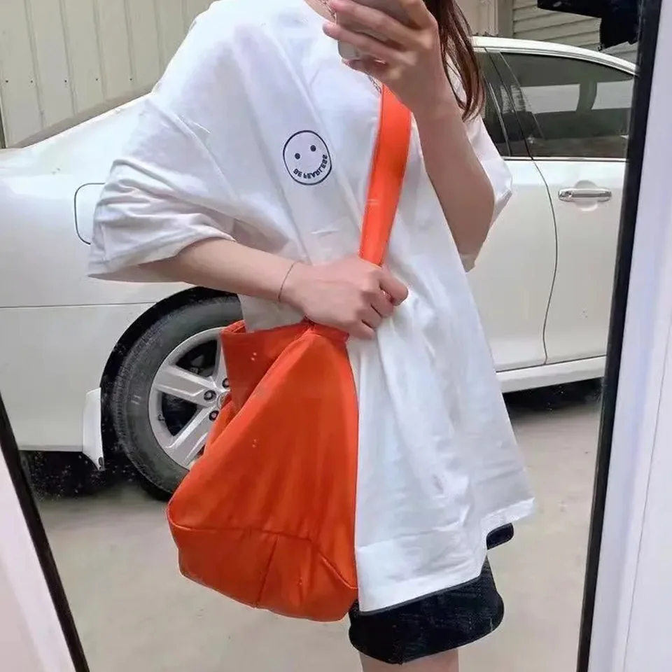 Fashion Professional Sports Backpack Female Portable Portable Fitness Bag Simple Large Capacity Web Celebrity Training Bag M600