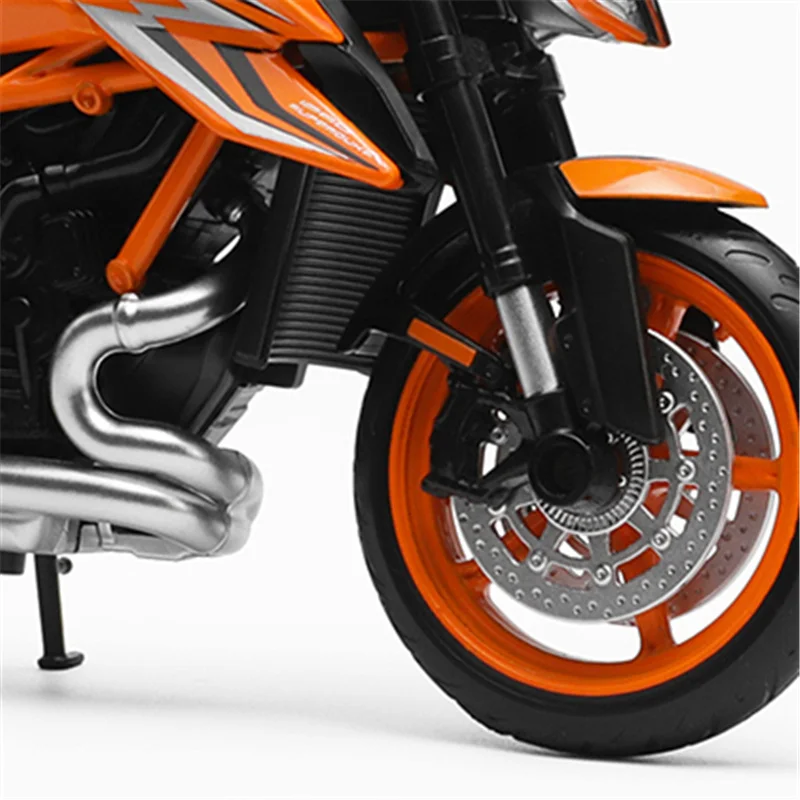 Модель мотоцикла KTM 1290 Super DUKE R