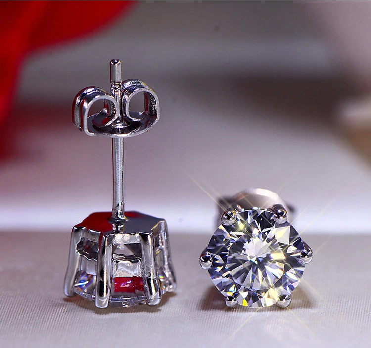 Серьги-гвоздики из серебра 925 пробы с бриллиантами |