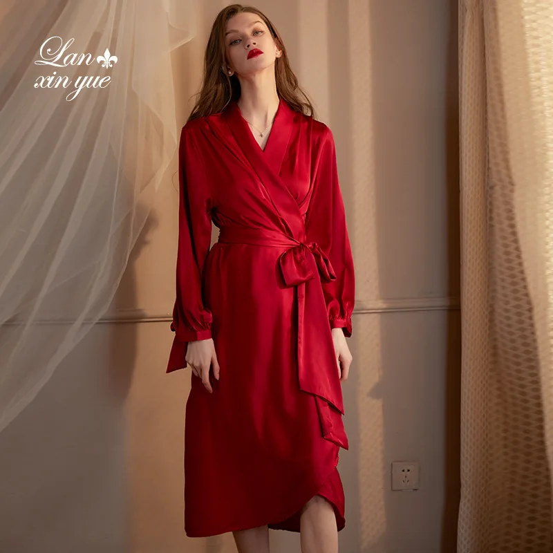 

Morning Robe Female Bride Bridesmaid Ice Silk Long Nightgown Spring and Autumn Red Nightgown Pajamas Long Sexy