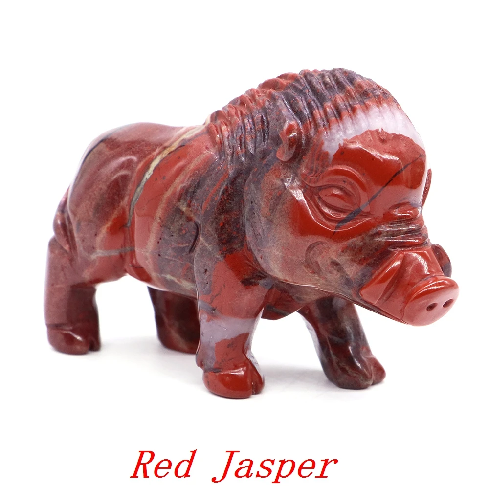 Статуя дикого кабана из камня