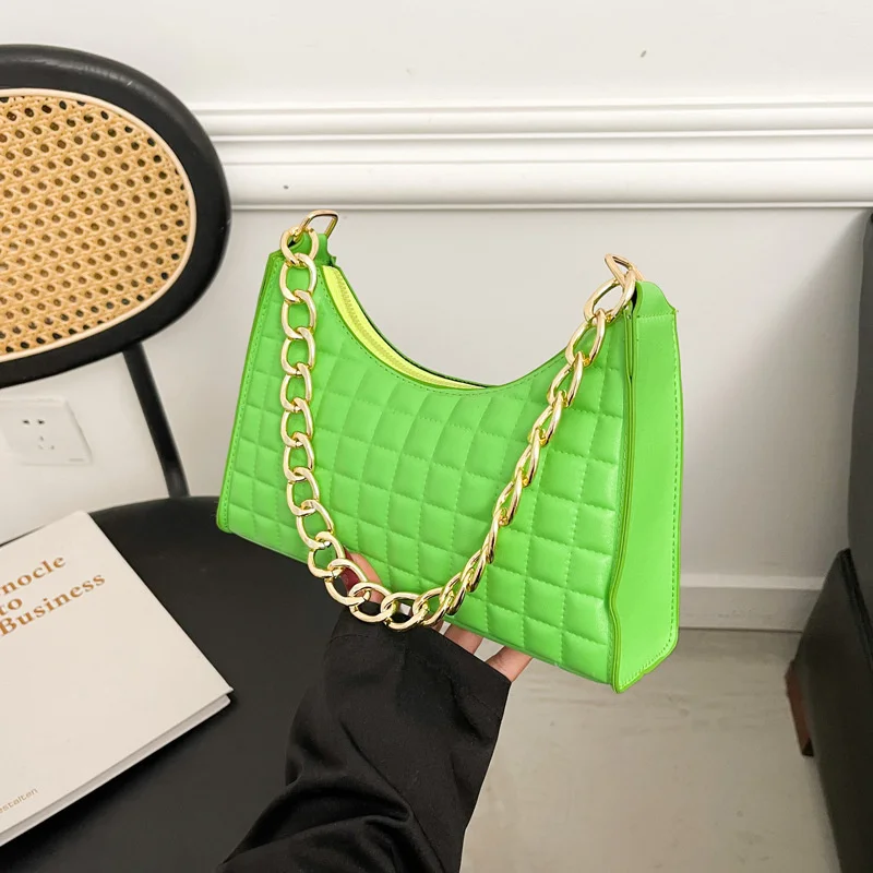 

Contrast bag 2022 new spring simple bag women's Square chain bag solid color single shoulder portable armpit bag