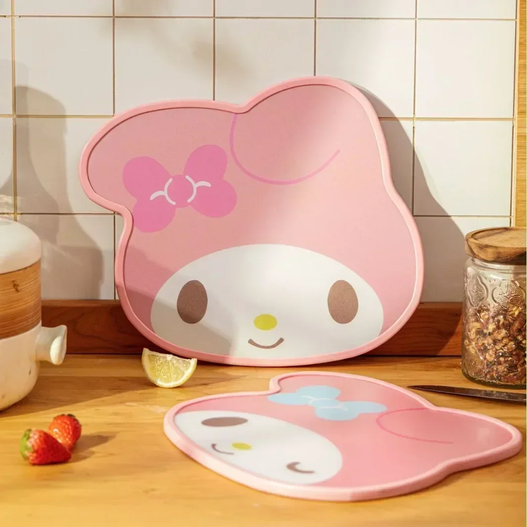 Фото Разделочная доска Sanrio My Melody в форме мультяшного персонажа, из пищевого полипропилена, двусторонняя, для фруктов и детского питания №3