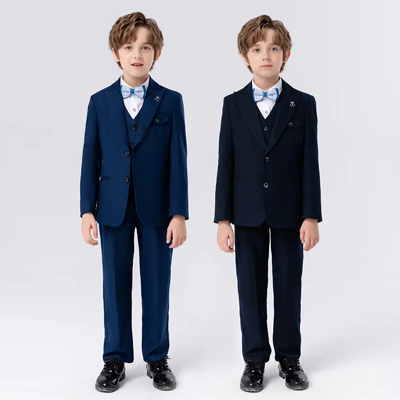 Фото Детский костюм Prince Kids: комплект из 5 предметов (куртка, жилет, брюки, галстук-бабочка, брошь) для праздников, выпускных и фотосессий №4