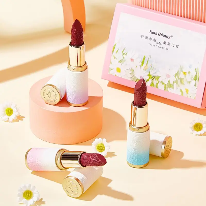 

Spring Lipstick Gift Set Waterproof Lasting Colored Delicate Matte Lipstick Soft Mist Lipstick 3d Embossed Lipstick 3pcs Set