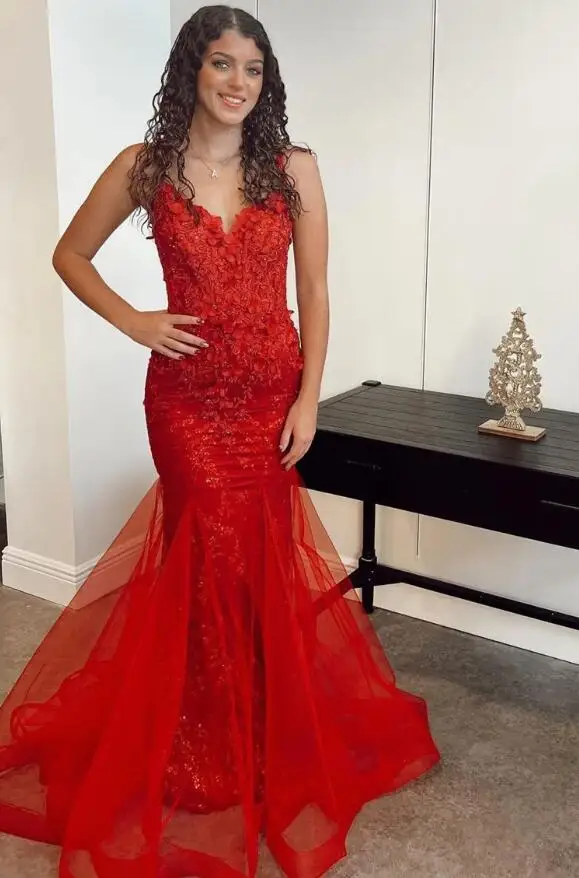 

Red Spaghetti Straps Party Dress with Lace Appliques Beads