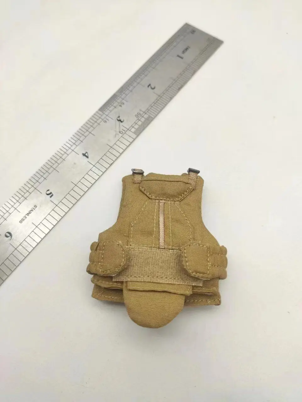 

1/12 Scale Sodier Accessories Brown Chest Hanging Vest Model for 6'' Figure