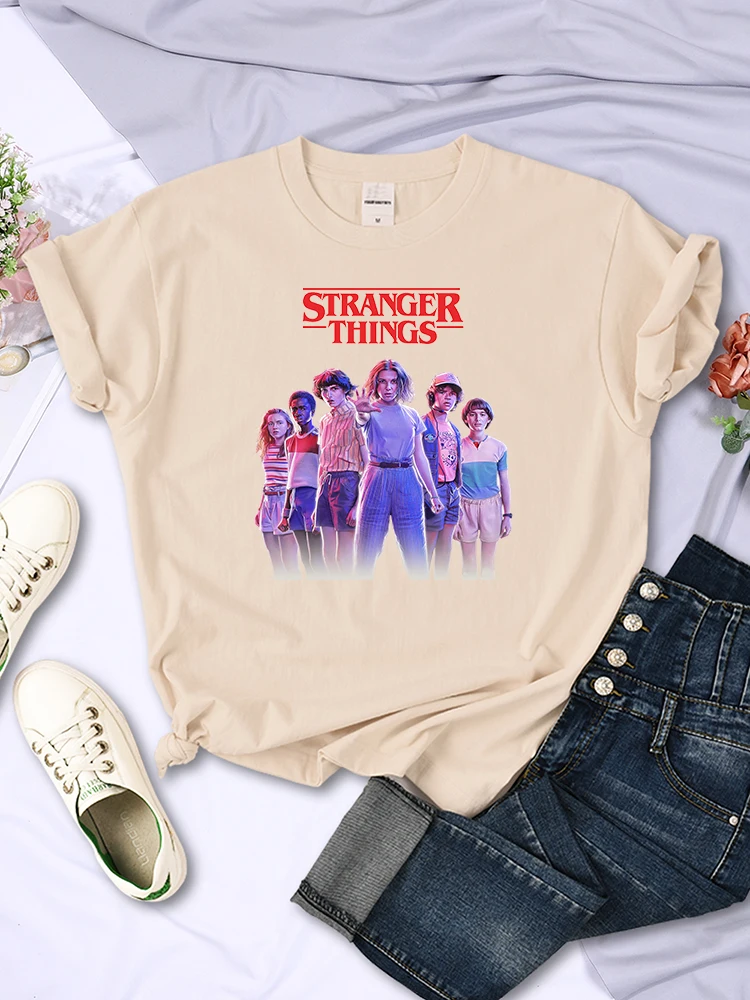 

Футболка женская с принтом фильма «очень странные дела»