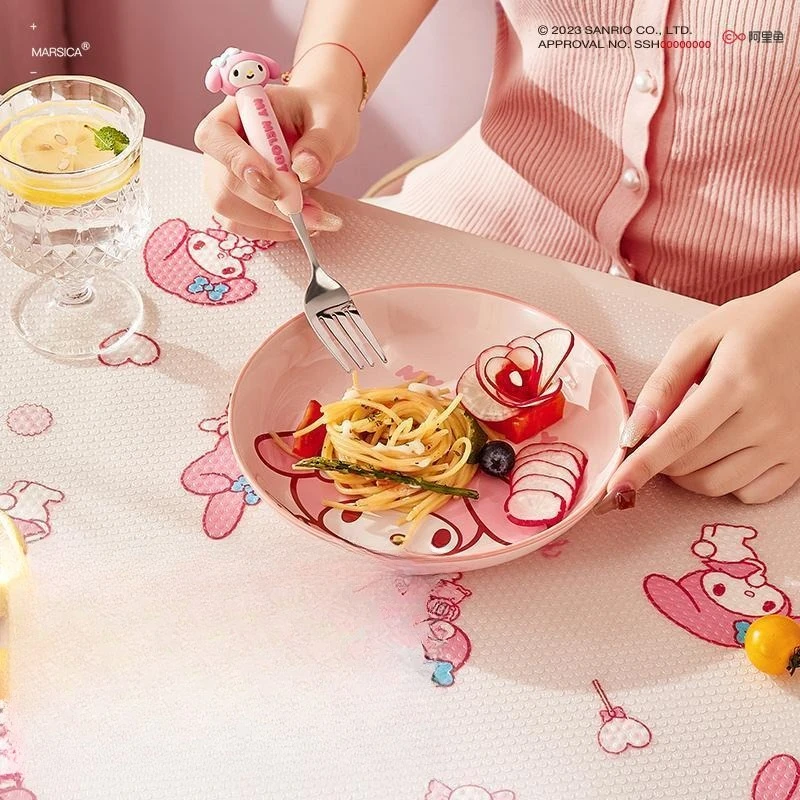 Фото Влагостойкая бумага с аниме-персонажами Cinnamoroll и My Melody, противоскользящая, съемная, для шкафов, кухонных полок, обувных шкафов, дома, игрушек №2
