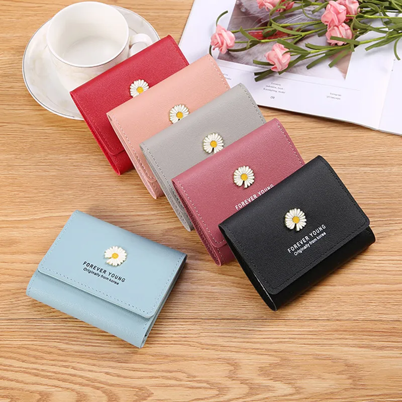 

Women Daisy Wallet Short Tri-fold Fashion Small Fresh Wallet Student Mini Floral Pouch PU Leather Card Holder Cute Mini Purses