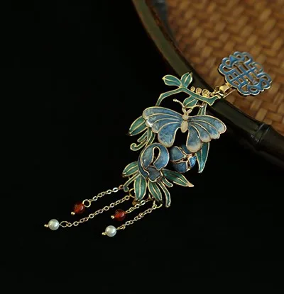 

Брошь в китайском стиле синяя