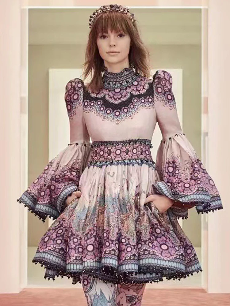 

Delocah, высокое качество, весенние женские модные взлетно-посадочной полосы вечерние мини-платье с расклешенными рукавами Бисер элегантные Ц...