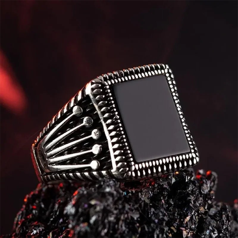 

Fashion Black Square Cubic Zircon Men's Open Adjustable Ring Engraving Silver Color Crown Pattern Party Jewelry