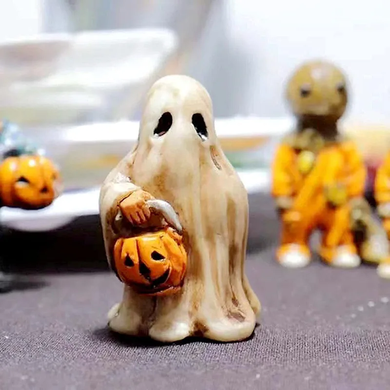 2022 Scary Ghost Halloween Pumpkin Statue Horror Movie Villain Ugly Garden Gnomes Nightmare Horror Gnome Decorative Ornaments