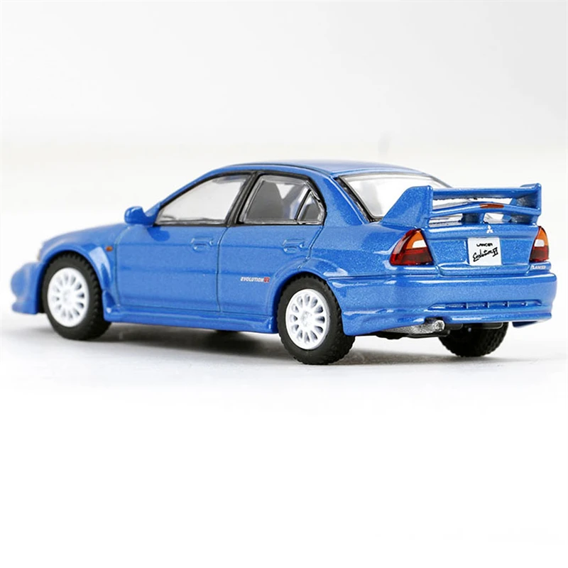 Модель спортивного автомобиля Mitsubishis Lancer Evolution Ⅵ из шести сплавов модель литая