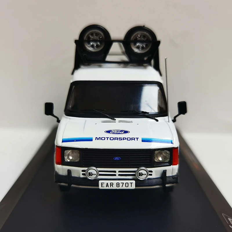 Модель автомобиля из сплава IXO 1:43 для FORD TRANSIT MK II