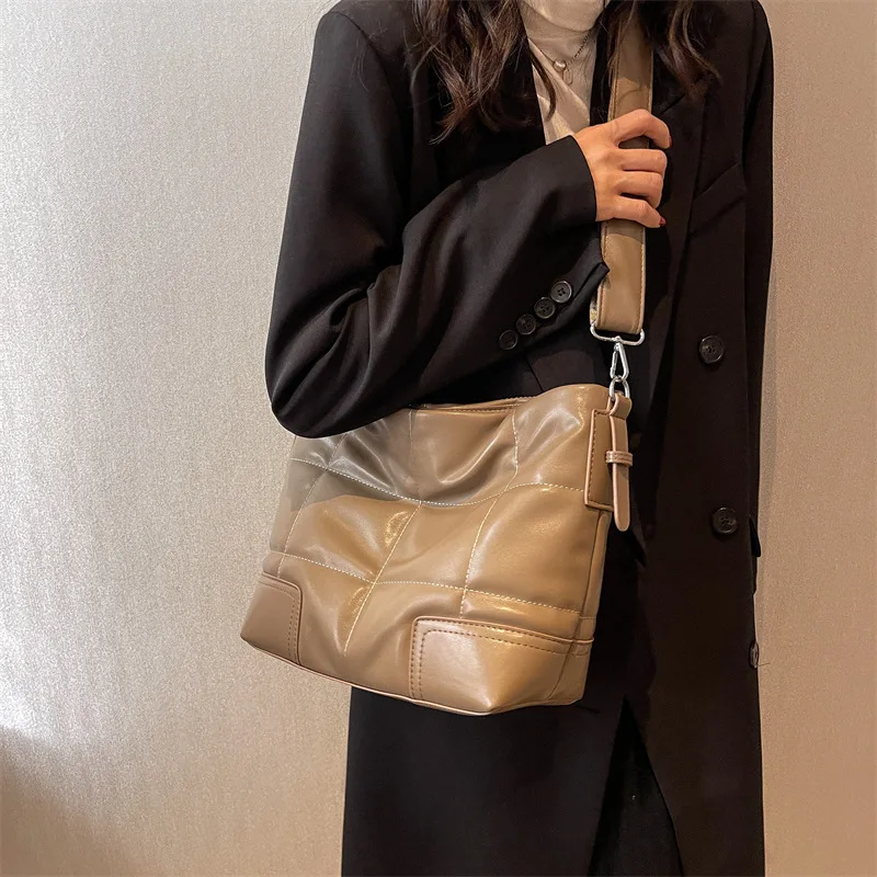 Simple Solid Color Leather Single-shoulder Messenger Bags Casual Commuting Tote Satchel Large Capacity Purse Storage Crossbody