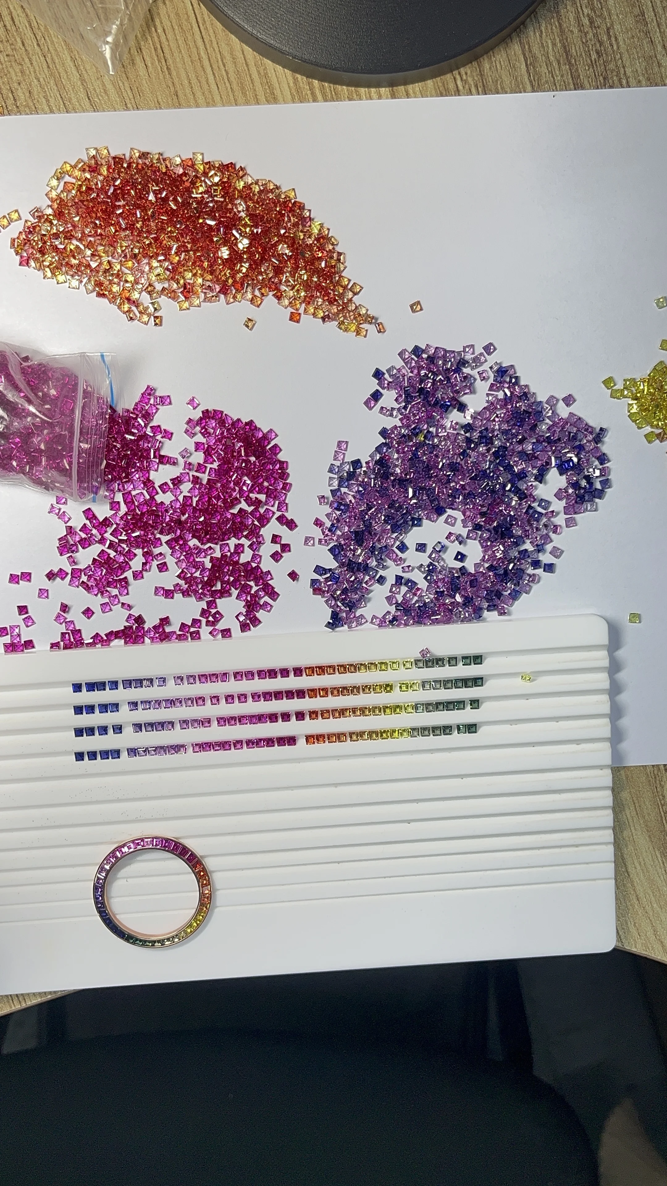 Многоцветный лабораторный драгоценный камень Zhanhao гидротермальный Радужный