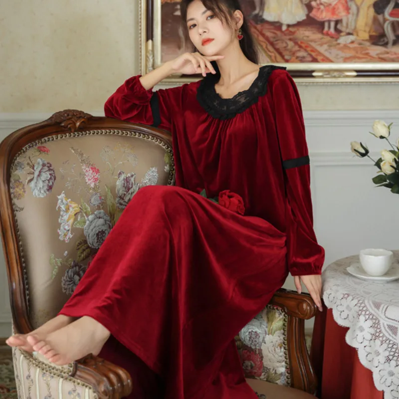 Winter Night Dress Women Warm Retro Velvet Robe Long Dressing Elegant Home Gown Sleepwear Sleepshirt Romantic Vintage Nightgowns
